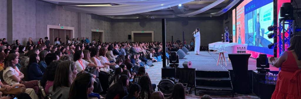 Exitosa participación Usach en evento que reunió a líderes de la innovación y el emprendimiento femenino